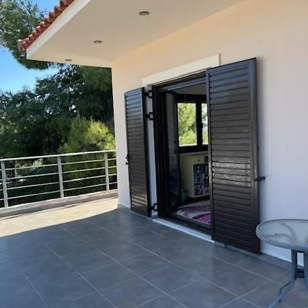 Jennie's Lovely - Malakontas Eretria Nyaraló