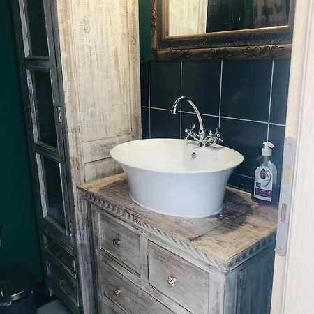 Jennie's Lovely - Malakontas Eretria Nyaraló *